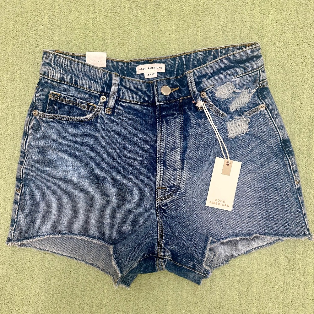 Good American Bombshell Shorts NWT